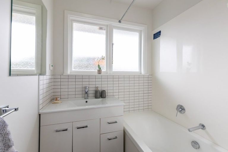 Photo of property in 84 Roberta Drive, Somerfield, Christchurch, 8024