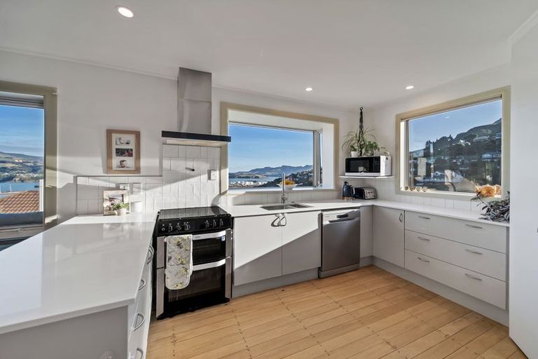 Photo of property in 5 Cornwall Road, Lyttelton, 8082