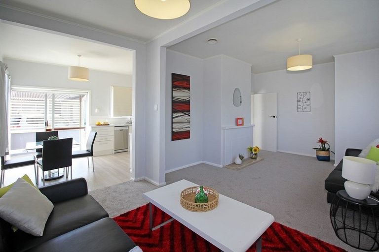 Photo of property in 1/5 Hill Road, Papatoetoe, Auckland, 2025
