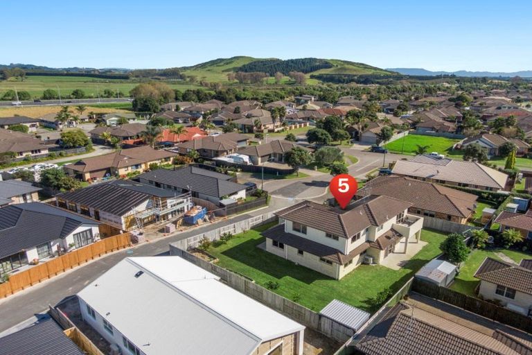 Photo of property in 5 Shire Place, Papamoa Beach, Papamoa, 3118