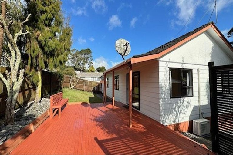 Photo of property in 1/42 Gatman Street, Birkdale, Auckland, 0626