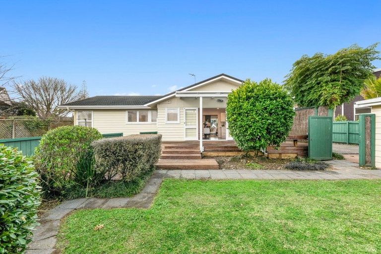 Photo of property in 9 Yacht Place, Bucklands Beach, Auckland, 2012