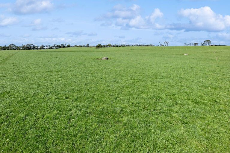 Photo of property in 50 Johnston Street, Brixton, Waitara, 4382