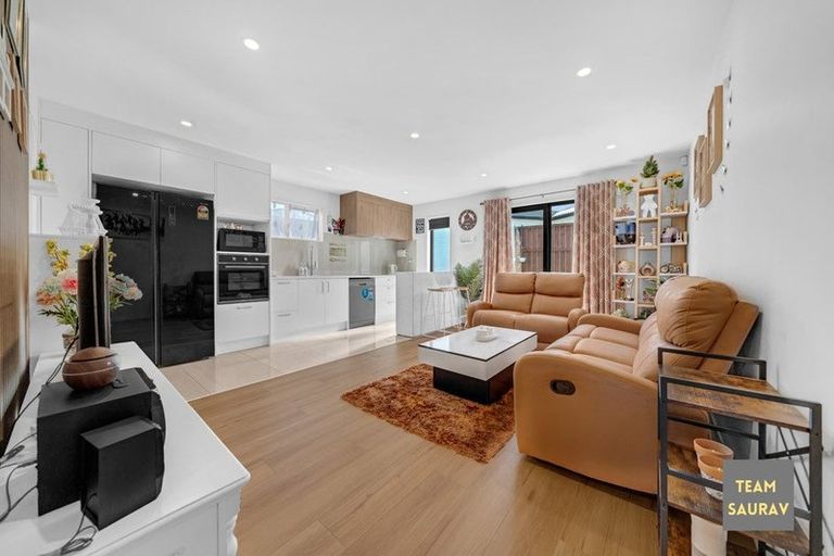 Photo of property in 42 Kahui Parade, Karaka, Papakura, 2113