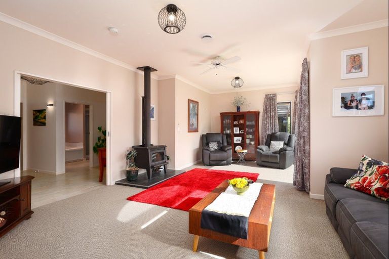 Photo of property in 19 Whiting Drive, Wakefield, 7025