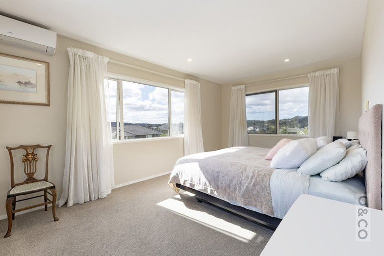 Photo of property in 64 Pohutukawa Parade, Riverhead, 0820