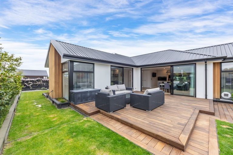 Photo of property in 20 Chimango Place, Rolleston, 7615