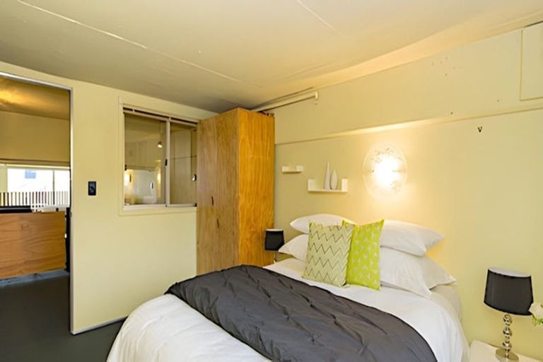 Photo of property in Qba Apartments, 1k/51 Webb Street, Mount Cook, Wellington, 6011