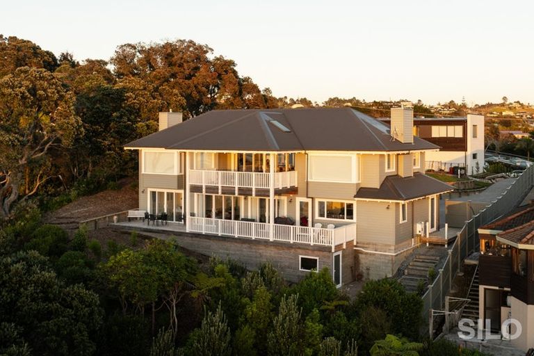 Photo of property in 41 Ocean View Road, Hatfields Beach, Orewa, 0931