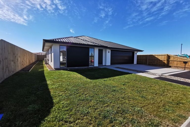 Photo of property in 19 Lewis Crescent, Rolleston, 7614