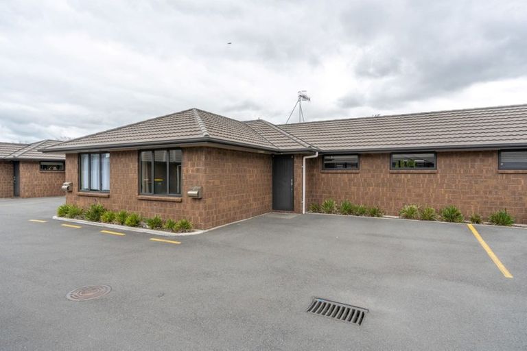 Photo of property in 108u8 Old Farm Road, Hamilton East, Hamilton, 3216