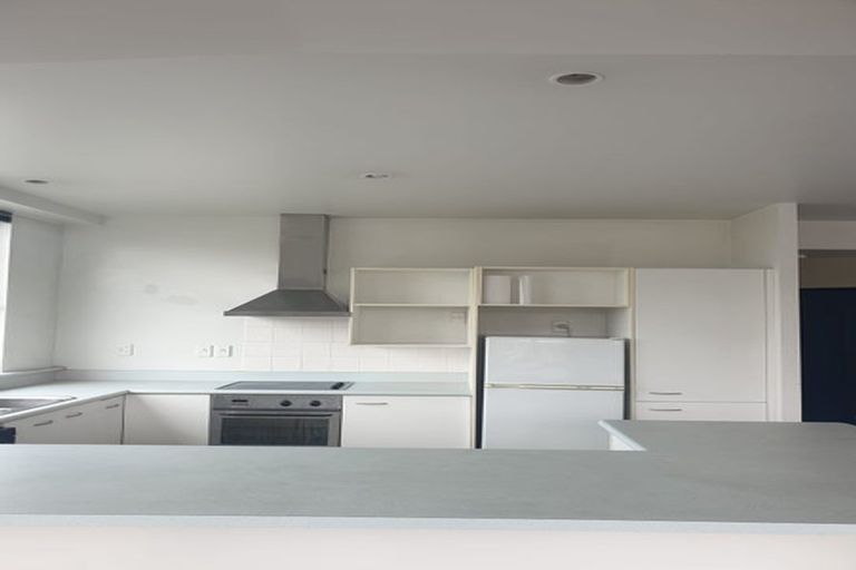 Photo of property in Grandstand Apartments, 11/80u Kent Terrace, Mount Victoria, Wellington, 6011