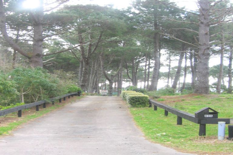 Photo of property in 808 Matarangi Drive, Matarangi, Whitianga, 3592