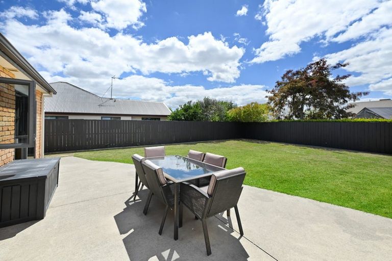 Photo of property in 17 Grasmere Court, Huntington, Hamilton, 3210