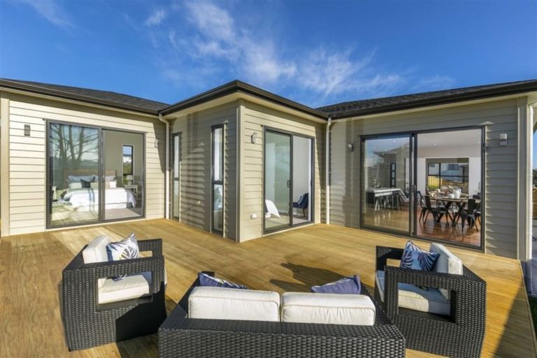 Photo of property in 7 Kano Way, Hobsonville, Auckland, 0616