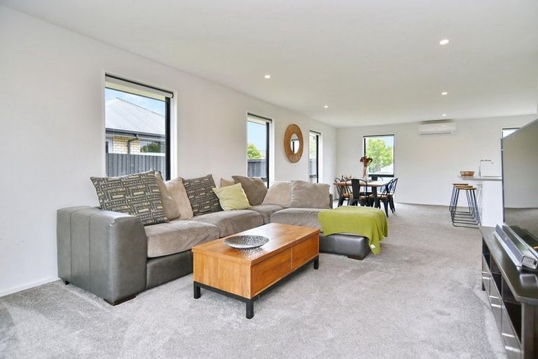 Photo of property in 8 Fearne Drive, Woodend, 7610