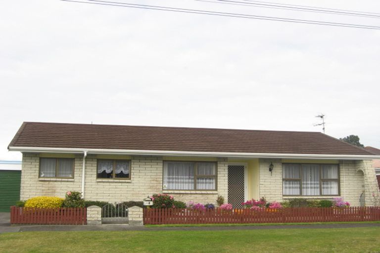 Photo of property in 5 Parris Street, Moturoa, New Plymouth, 4310