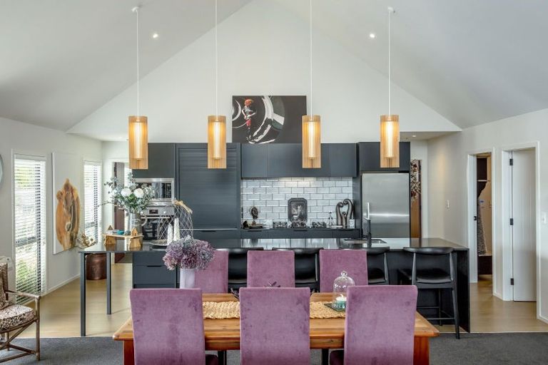 Photo of property in 7 Farley Avenue, Greytown, 5712