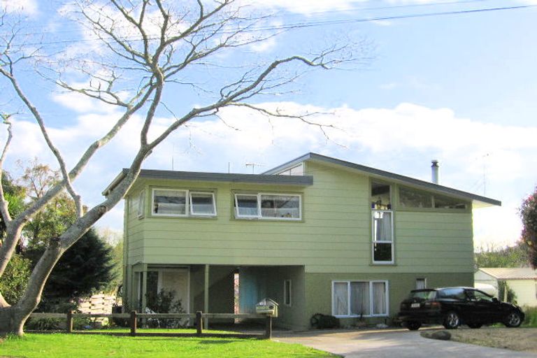 Photo of property in 16 Carlton Street, Bellevue, Tauranga, 3110