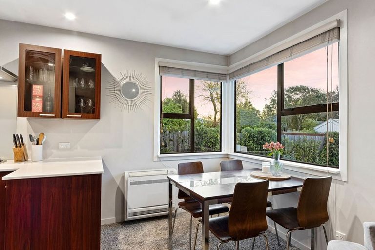 Photo of property in 122 Riverlaw Terrace, Saint Martins, Christchurch, 8022