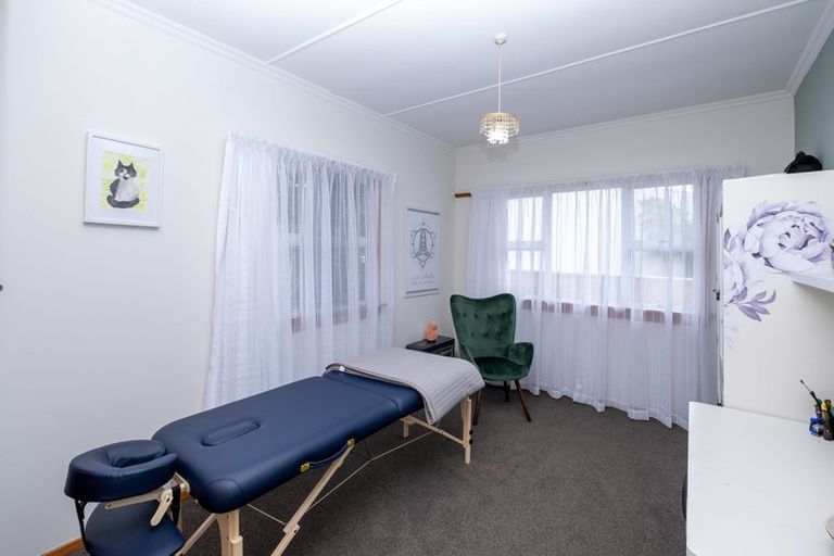 Photo of property in 51 Union Street, Hawera, 4610