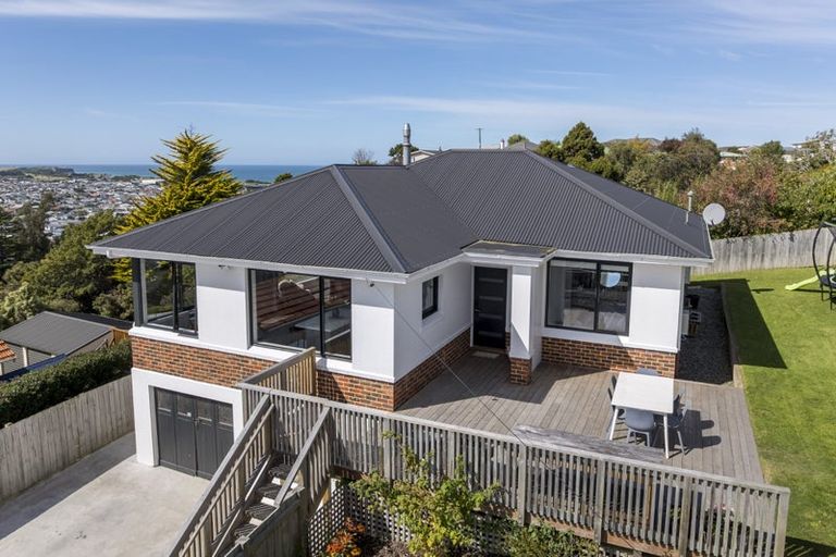 Photo of property in 11 Middleton Road, Kew, Dunedin, 9012