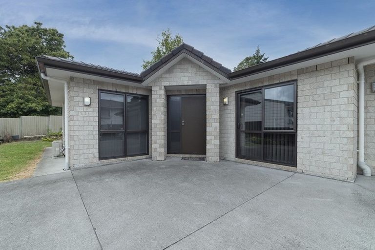 Photo of property in 36 Great South Road, Manurewa, Auckland, 2102