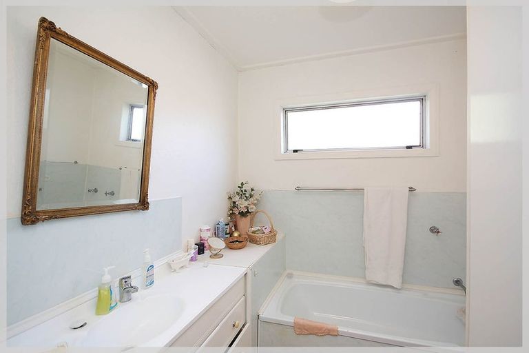 Photo of property in 3 Nash Parade, Foxton Beach, Foxton, 4815