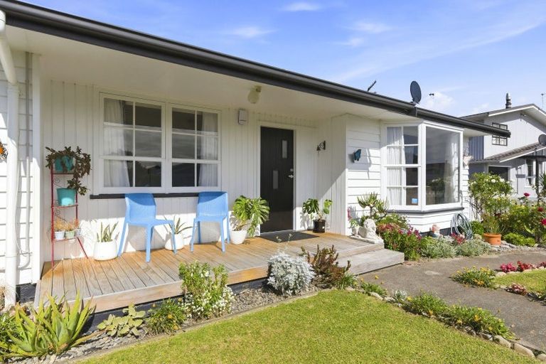 Photo of property in 54 Kennedy Drive, Levin, 5510