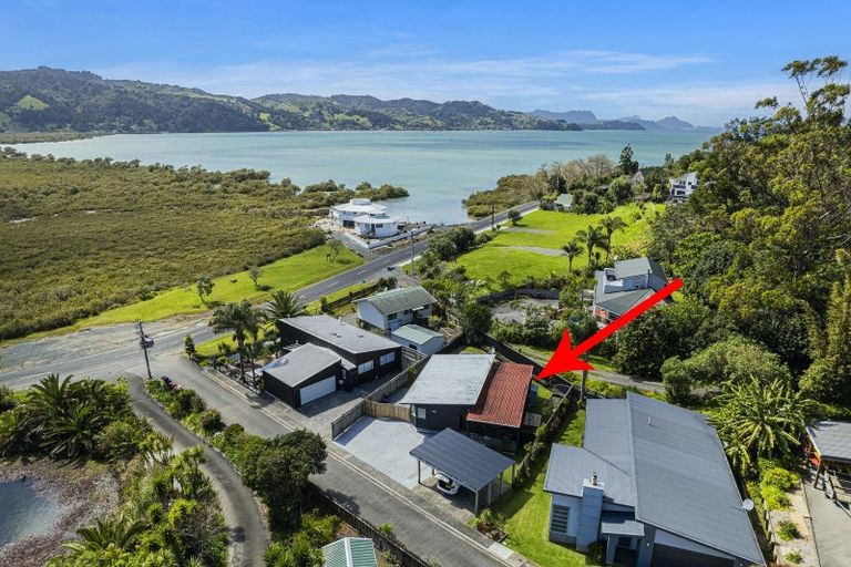 Photo of property in 72a Beach Road, Onerahi, Whangarei, 0110