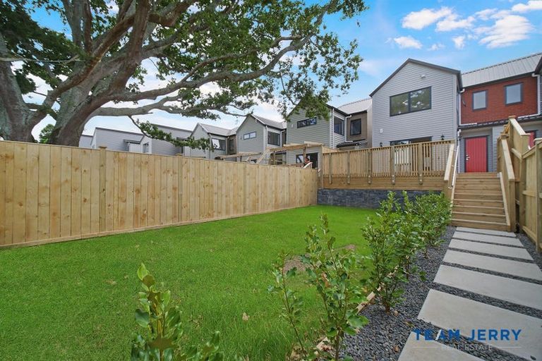Photo of property in 121a Grove Road, Papakura, 2110
