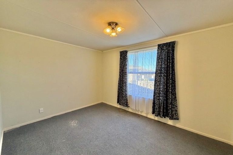 Photo of property in 2 Harold Lane, Dinsdale, Hamilton, 3204