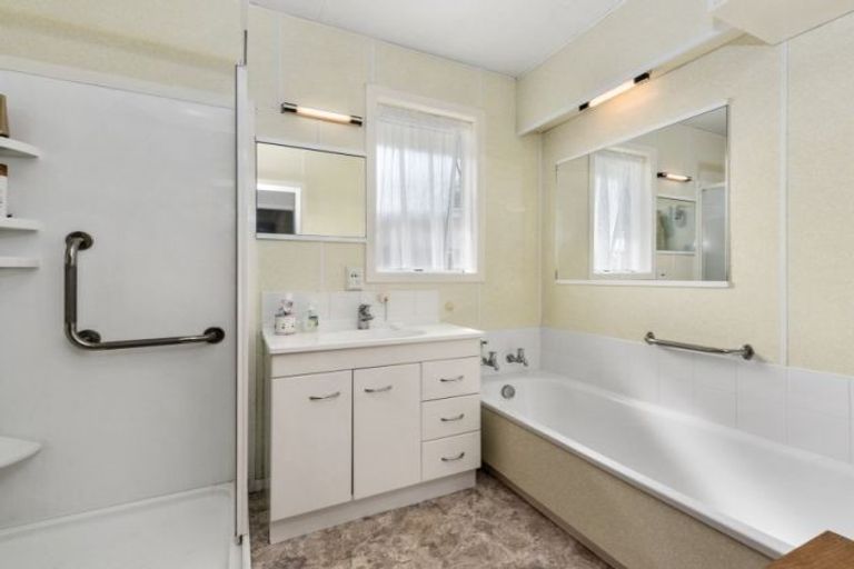 Photo of property in 40 Taylor Terrace, St Andrews, Hamilton, 3200
