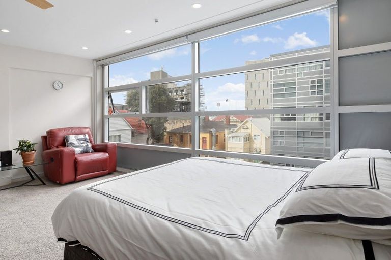 Photo of property in St Pauls Apartments, 70/43u Mulgrave Street, Thorndon, Wellington, 6011