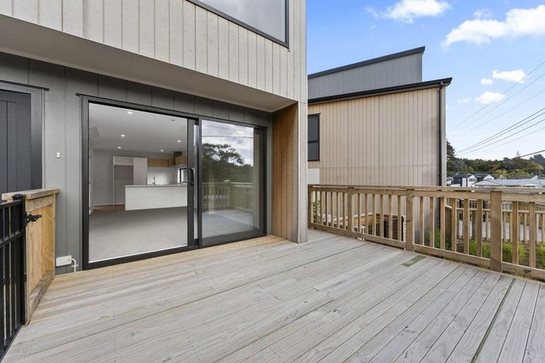 Photo of property in 4/4 Tawhai Street, Stokes Valley, Lower Hutt, 5019