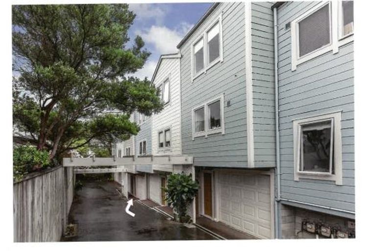 Photo of property in 152f Tasman Street, Mount Cook, Wellington, 6021