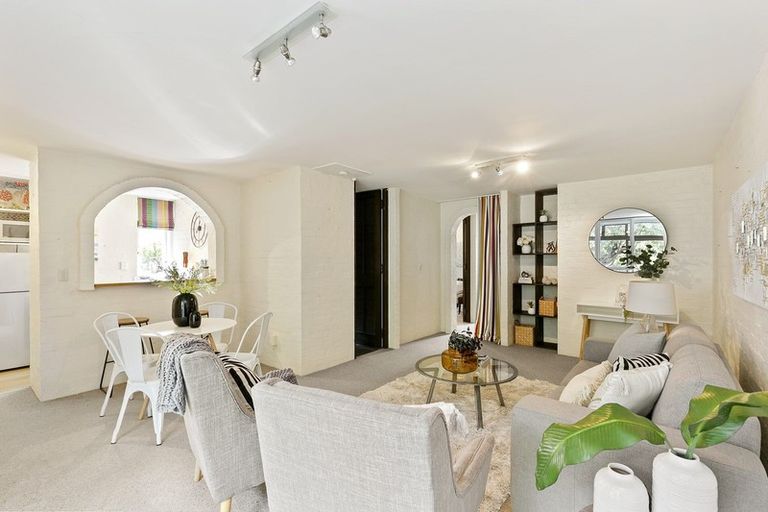 Photo of property in 141i Churton Drive, Churton Park, Wellington, 6037