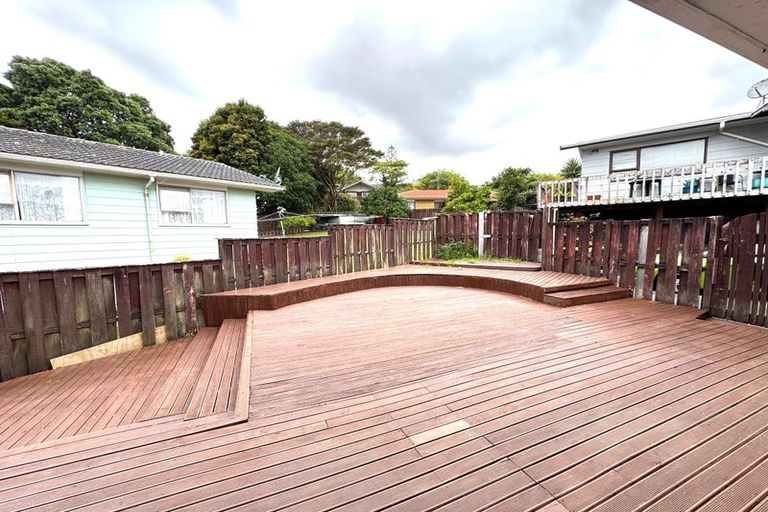 Photo of property in 14 Waari Avenue, Sunnyvale, Auckland, 0612