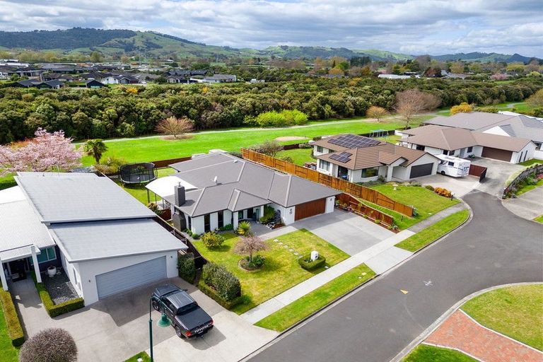 Photo of property in 11 Soma Place, Cambridge, 3434