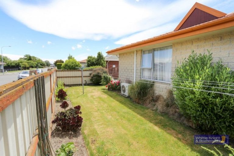 Photo of property in 2/30 Trevor Street, Hornby, Christchurch, 8042