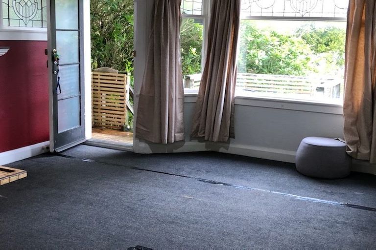 Photo of property in 92 Nairn Street, Mount Cook, Wellington, 6011