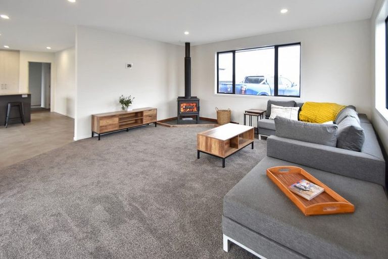 Photo of property in 9 Canal Place, Twizel, 7901