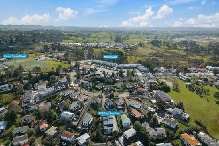 Photo of property in 21c Cherry Tree Place, Massey, Auckland, 0614