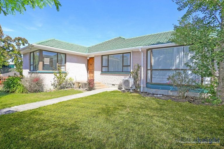 Photo of property in 61 Bentley Street, Russley, Christchurch, 8042