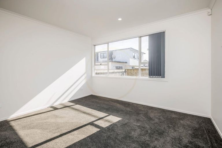 Photo of property in 104c Wordsworth Road, Manurewa, Auckland, 2102