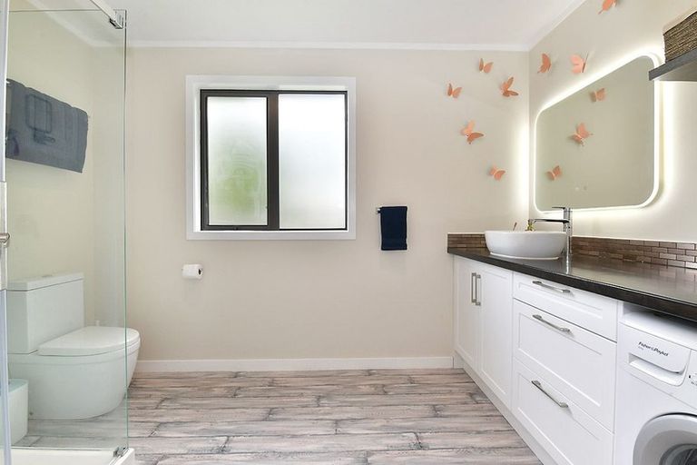 Photo of property in 57d Rautawhiri Road, Helensville, 0800