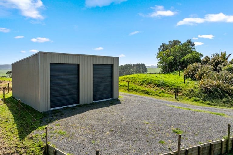 Photo of property in 107 Fuller Road, South Head, Helensville, 0874