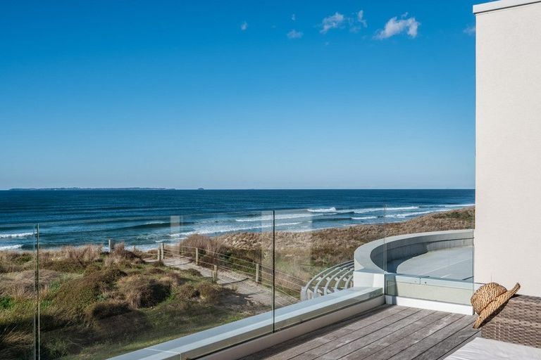 Photo of property in 341a Oceanbeach Road, Mount Maunganui, 3116