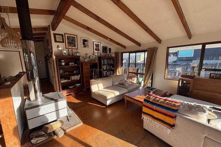 Photo of property in 8 Jeep Road, Raumati South, Paraparaumu, 5032