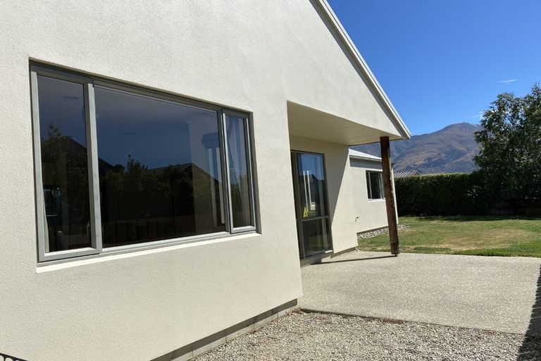 Photo of property in 81a Kings Drive, Wanaka, 9305